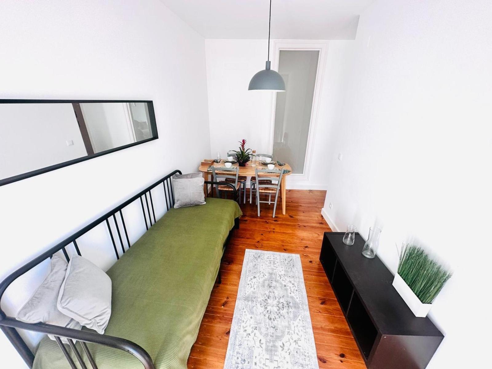 87 Center Flat Ideal For Groups And Families Apartment