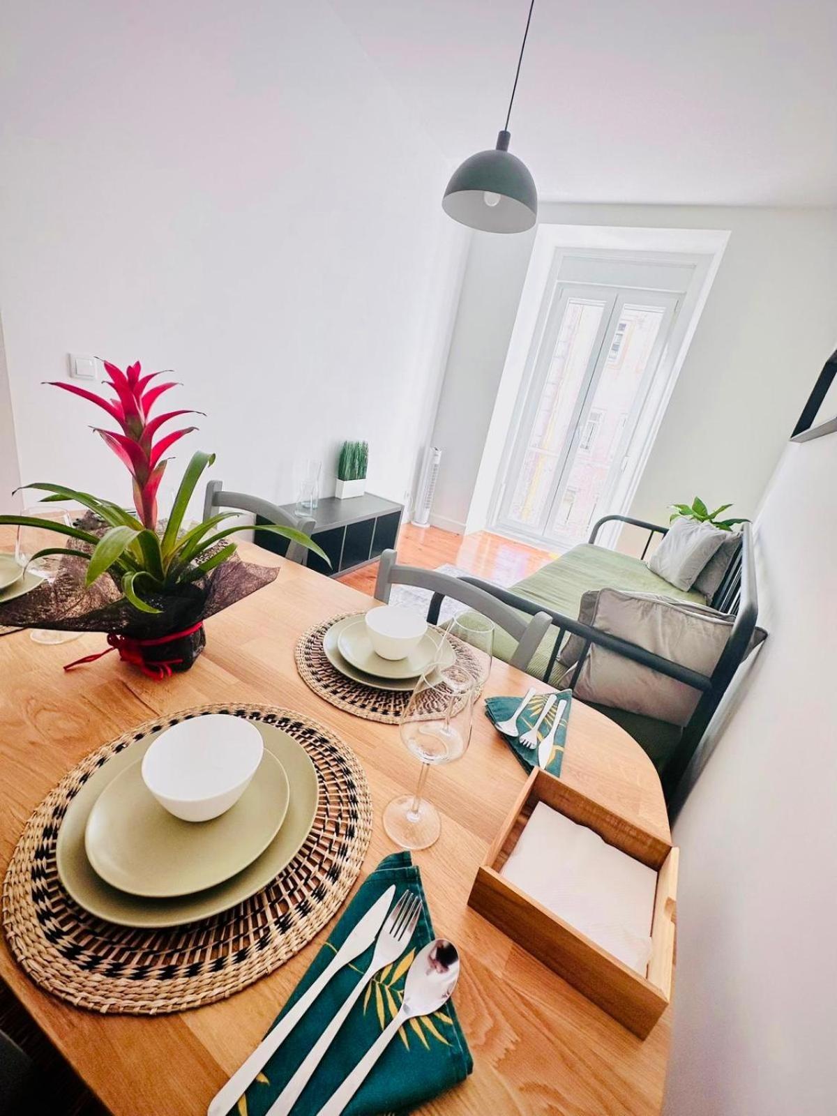 87 Center Flat Ideal For Groups And Families Apartment