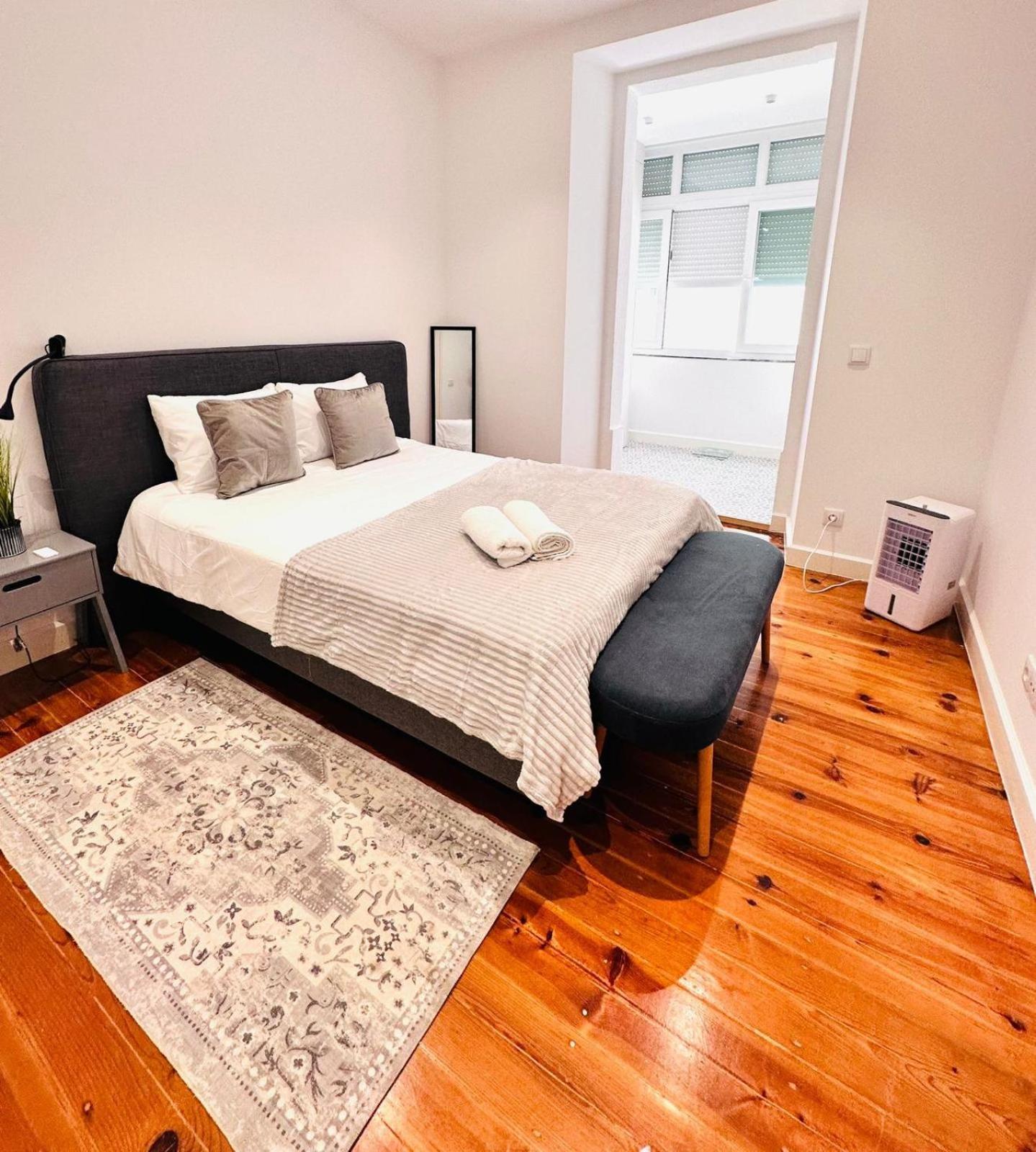 87 Center Flat Ideal For Groups And Families